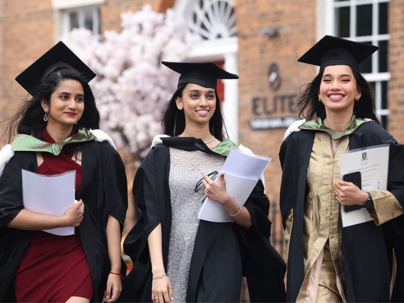 Где учиться? Как поступить? Узнай из первых рук! Расписание вебинаров зарубежных вузов